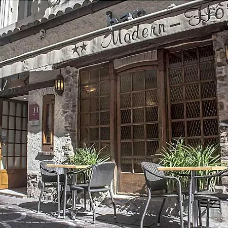 Modern Hotell 2*