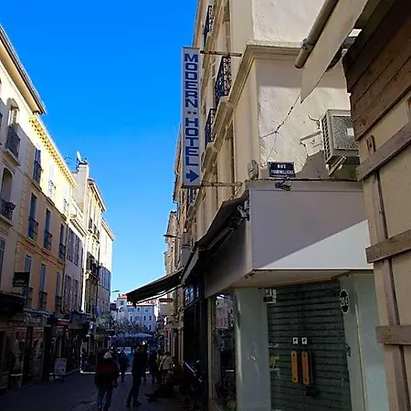 Hotel Modern