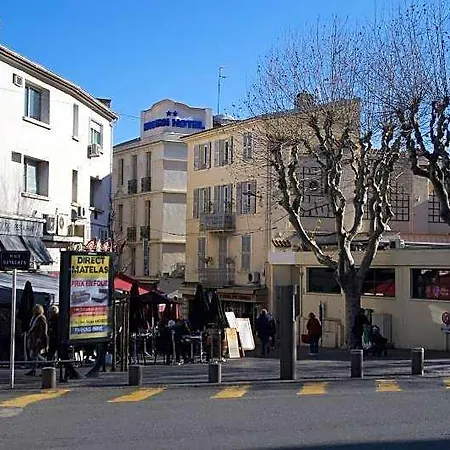 Modern Hotel Antibes
